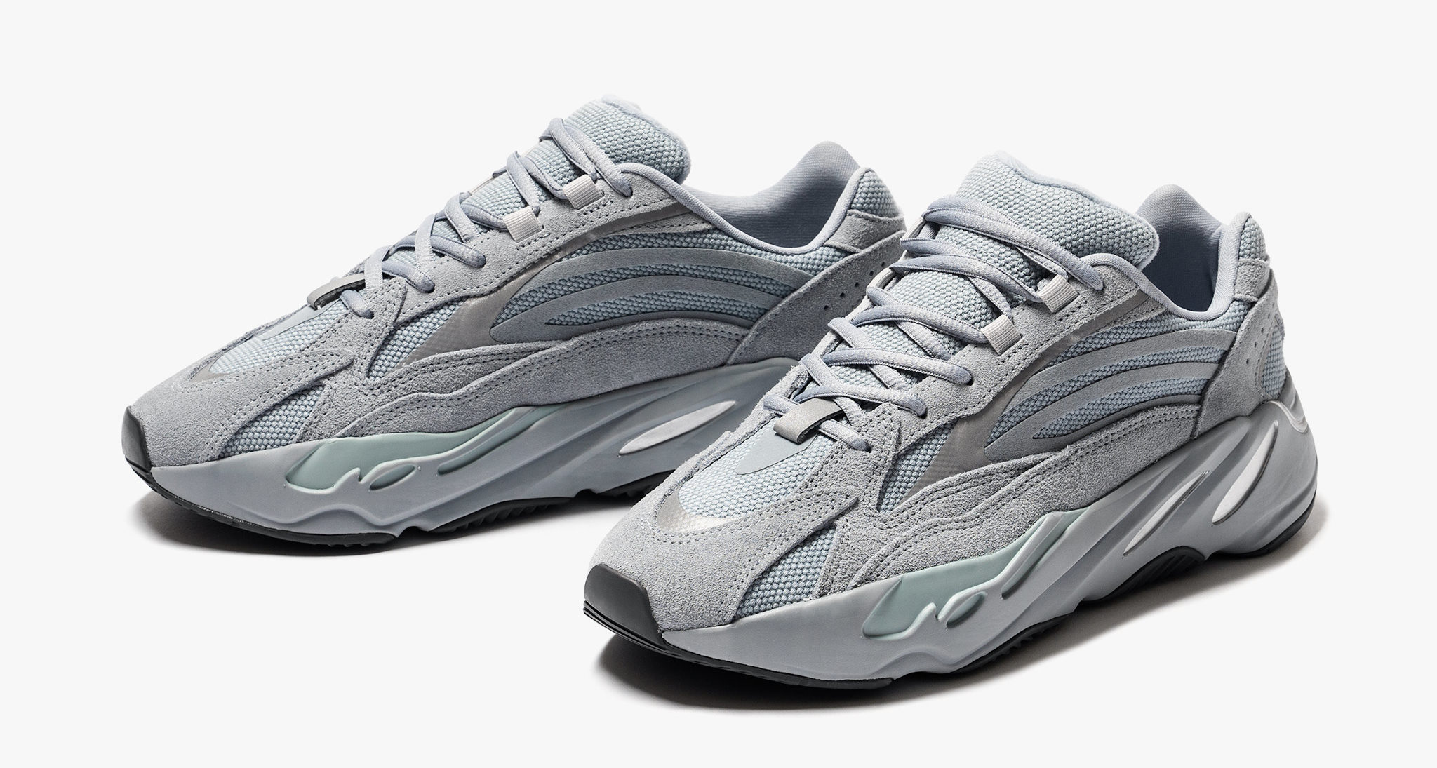 First Look at the rumoured Yeezy 700 v2 Hospital Blue
